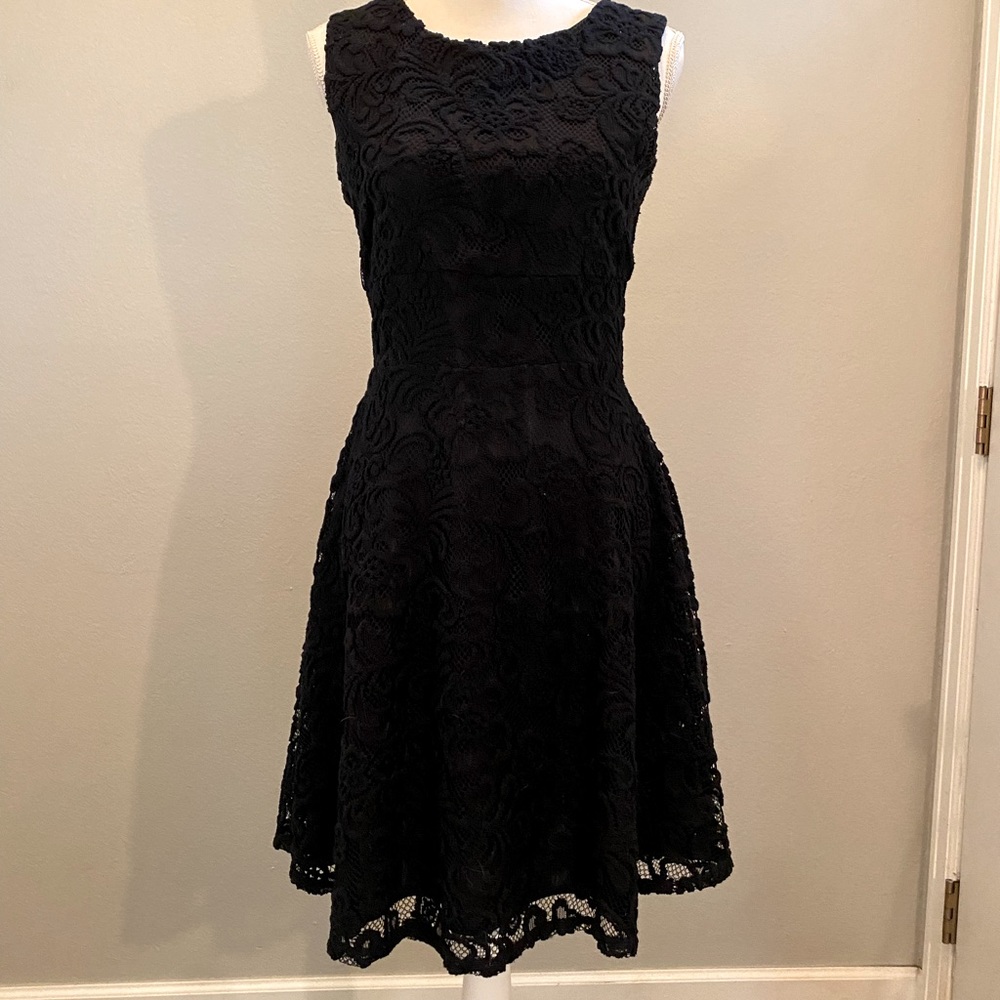 Tiana B black cocktail dress